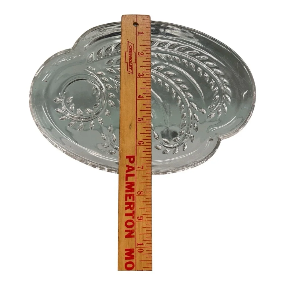 Wheat Sprays Swirls‎ Glass Snack Plate Trays